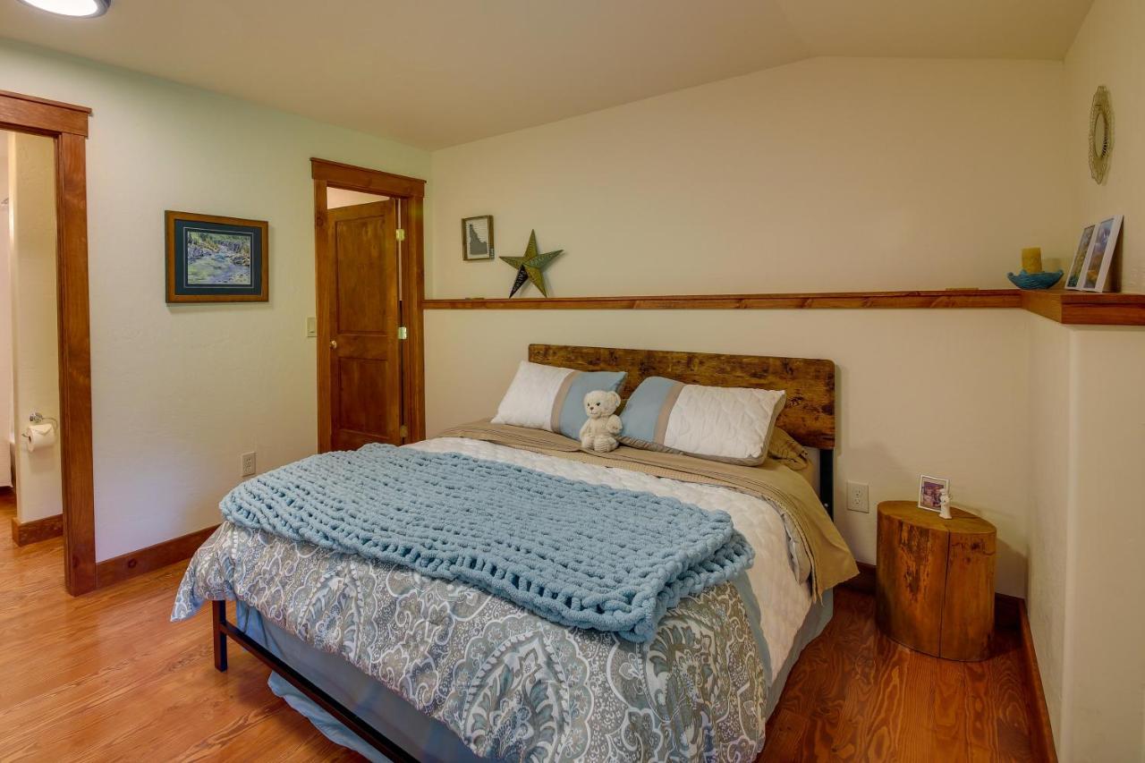 Downtown Bonners Ferry Home With Covered Porch! Exterior photo