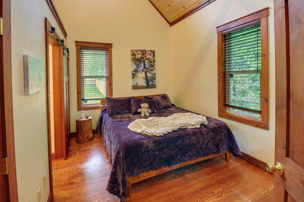 Downtown Bonners Ferry Home With Covered Porch! Exterior photo